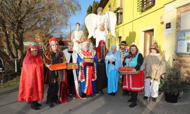 VÁNOČNÍ JARMARK 2023 V DÍVČÍM HRADĚ