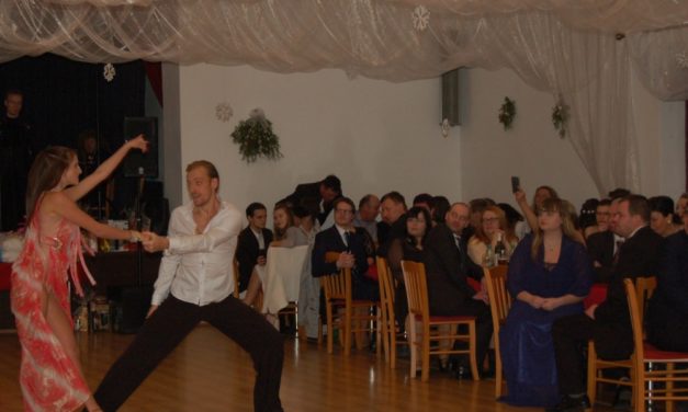 OBECNÍ BÁL SI VŠICHNI ÚČASTNÍCI UŽILI!
